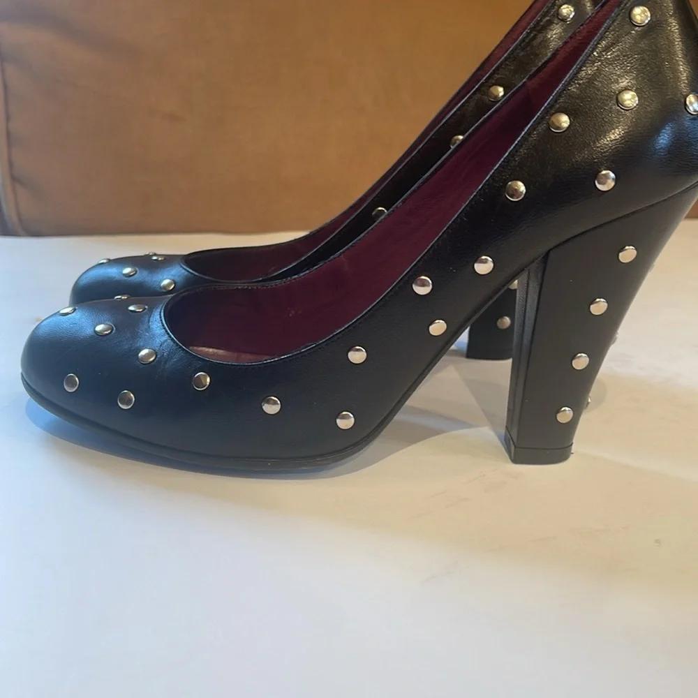 Marc Jacobs vintage round toe studded war bride pumps hardly worn 7.5 - Picture 5 of 7